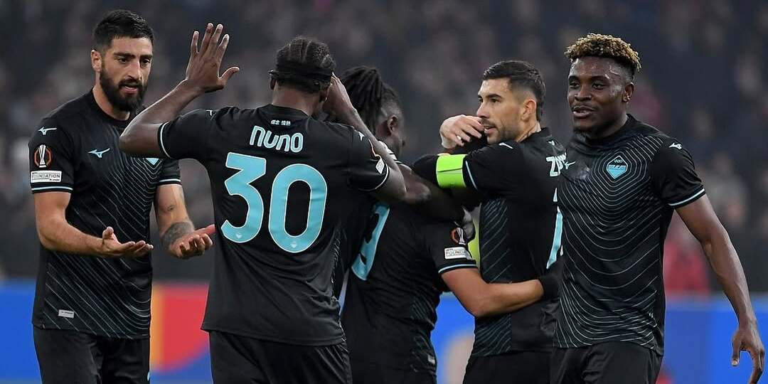 La Lazio non si ferma neanche contro l'Ajax, la corazzata guidata da Baroni, vince per tre a uno a Amsterdam; Le pagelle